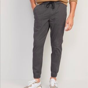 Old Navy Mens Size Large Tall, grey. “Built in flex modern joggers for men”
